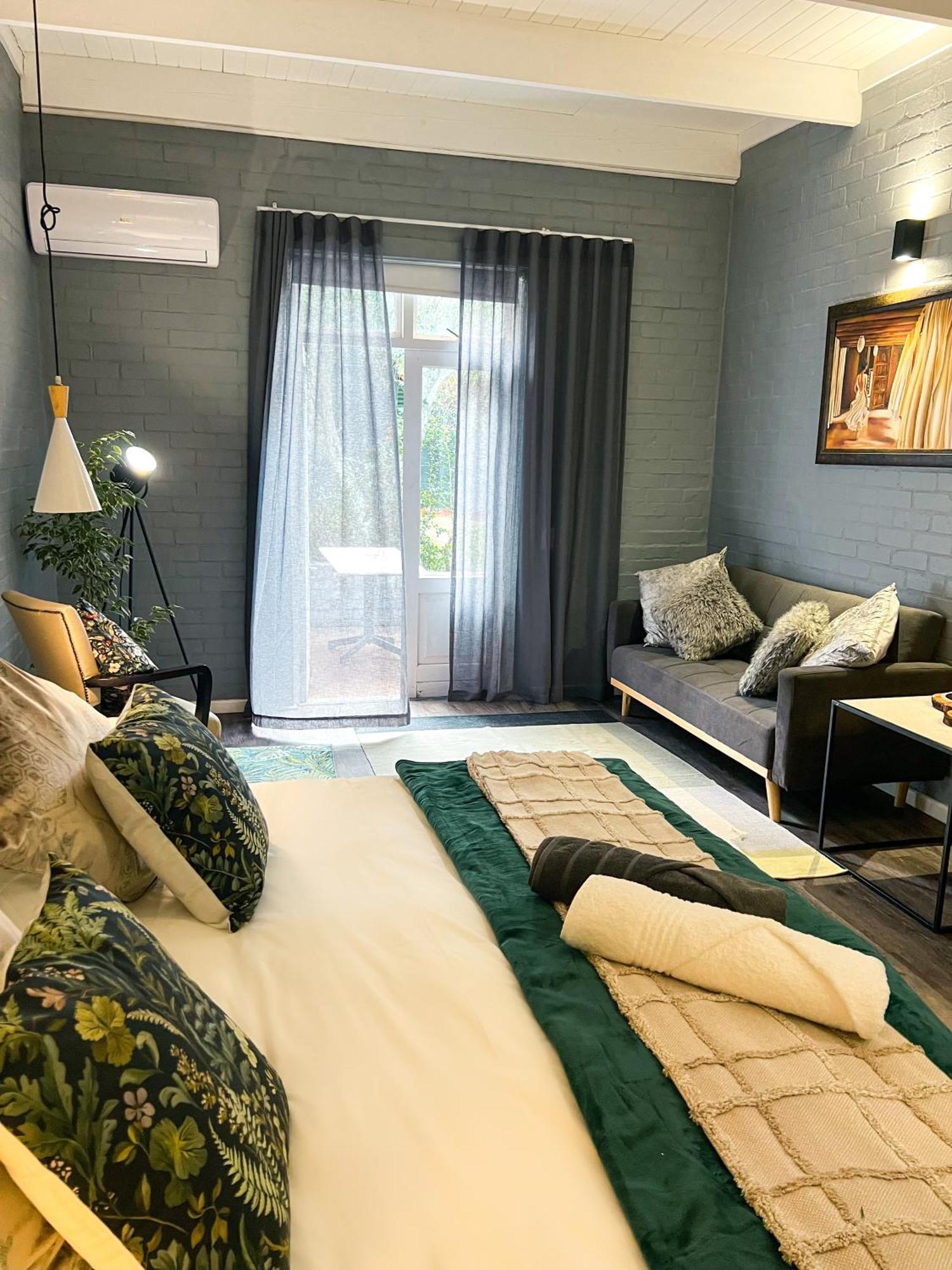 Ruby Rose Hotel Riebeek-West Bagian luar foto